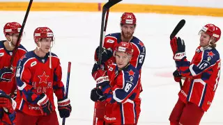 Дубль игрока сборной Казахстана принес победу над клубом из Китая в КХЛ