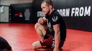 "Это сумасшествие!" Экс-чемпион UFC из России может уйти из промоушена