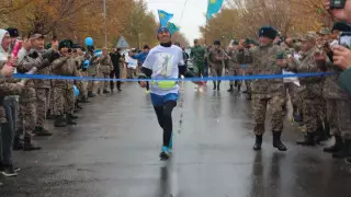 Казахстанский военный бежал двое суток без остановки и вошел в книгу рекордов