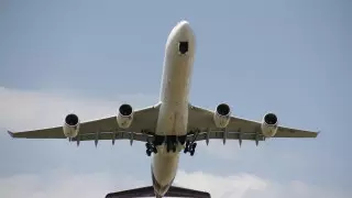 В Qazaq Air прокомментировали инцидент с беременной пассажиркой