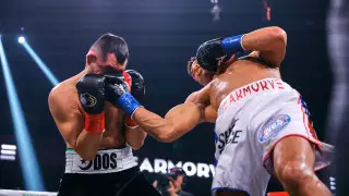 Появилось видео жестокого нокаута Ербосынулы в чемпионском поединке