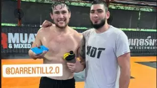 Топ-боец UFC получил подарок из Казахстана. Он фанат казахстанских боксеров