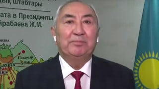 Жигули Дайрабаев. Кадр из видео