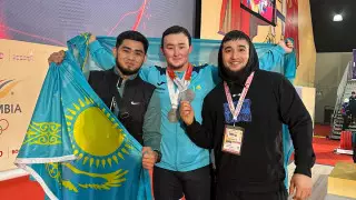 Казахстан выиграл вторую медаль на ЧМ по тяжелой атлетике