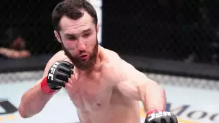 Казахстанский боец Сергей Морозов одержал третью победу в UFC