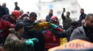 Землетрясение в Турции: число погибших превысило 900 человек