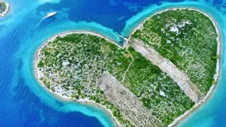 "Остров любви" выставили на продажу в Хорватии