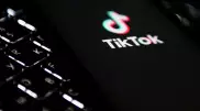 Сотрудникам Еврокомиссии запретили пользоваться TikTok