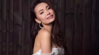 "Наконец-то выходит замуж". Появилось видео с узату певицы Жанар Дугаловой