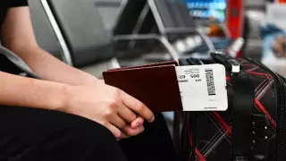 "45 евро за три буквы". Что делать, если перепутал данные в авиабилете