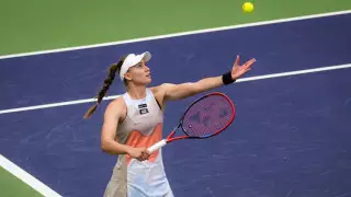 Рыбакина устроила матч-триллер и вышла в финал турнира в США