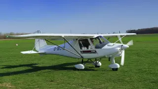 Пилот рухнул на землю в самолете и опубликовал видео в соцсетях