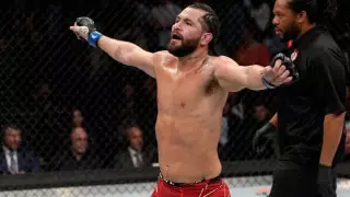 Автор самого быстрого нокаута объявил о завершении карьеры после поражения на UFC 287
