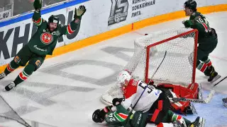 "Что у него в голове?" Казахстанский хоккеист спровоцировал драку