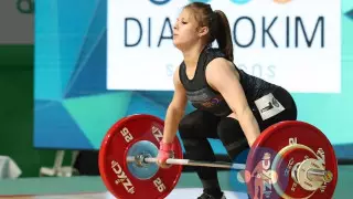 Штангистка упала в обморок на чемпионате Европы и заявила, что видела ангелов