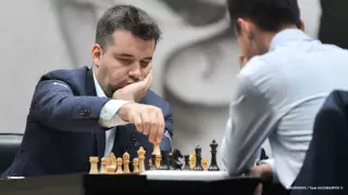 Финишная прямая: Непомнящий и Лижэнь сыграли 11-ю партию матча за титул ЧМ