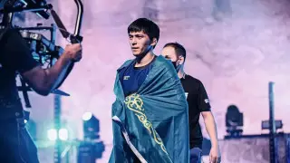 UFC подобрал для непобежденного казахстанца первого соперника