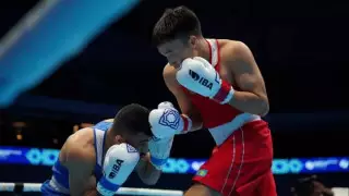 Казахстанский боксер Санатали Тольтаев выиграл свой первый бой на чемпионате мира
