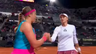 Обматерившая Рыбакину теннисистка устроила скандальную выходку на "Ролан Гаррос"