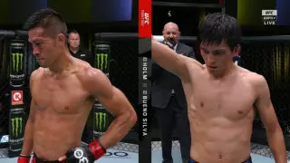 Казахстанский боец Азат Максум одержал победу в первом бою в UFC