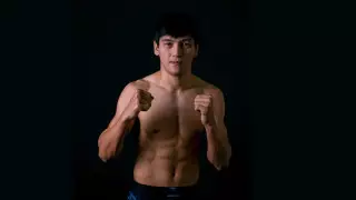 Обнародован гонорар казахстанца Азата Максума за дебютную победу в UFC
