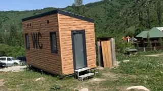 На нерабочие туалеты в ущелье Алма-Арасан пожаловался алматинец