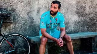 Зачем Иван Ургант публикует видео про Astana Qazaqstan Team