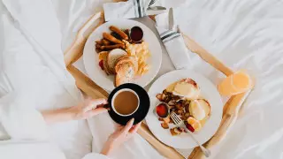 Почему завтрак в отеле называют "континентальным"