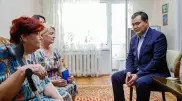 Аким Касымбек пришел в дом погибшего учителя