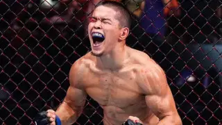 Казахстанец Алмабаев взлетел в рейтинге после досрочной победы в UFC