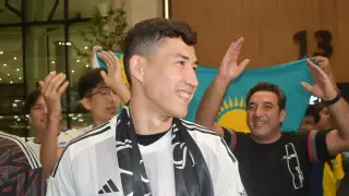 Фанаты овациями встретили Зайнутдинова на 42-тысячном стадионе в Турции