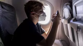 Подростка наказали за поступок в самолете рейса Атырау - Алматы