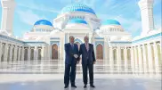 Токаев и Рахмон посетили главную мечеть Астаны