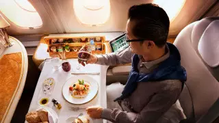 Повара Мишлен, кинотеатр и дворецкий: 6 авиакомпаний мира с лучшим первым классом
