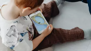 Спасти поколение: как казахстанцам уберечь детей от смартфонов