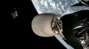SpaceX опубликовала кадры выхода на орбиту ее нового спутника Starlink