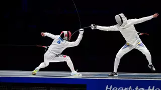Фехтовальщики Казахстана и Японии устроили битву в финале Азиатских игр