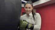 Красавица-боксерша из Казахстана анонсировала бой в профи