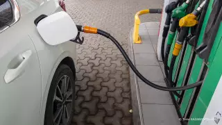 Опубликован рейтинг стран с самым дешевым бензином. На каком месте Казахстан