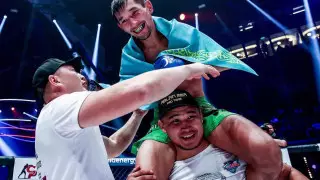 Чемпиону мира из Казахстана пригрозили в титульном бою: подробности