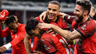 Камбэк в Милане и провал "Барселоны": как сыграли в Лиге чемпионов