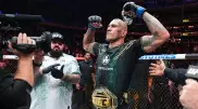Титульный бой в UFC завершился нокаутом: видео