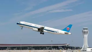 Между Казахстаном и Китаем запустят больше рейсов на фоне безвиза