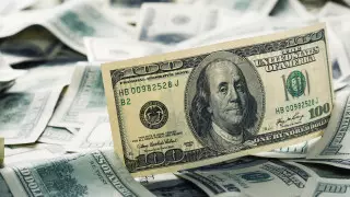 Доллар продолжил дешеветь в Казахстане