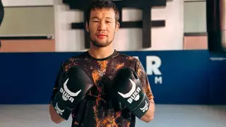 Мощь и сила: Шавкат Рахмонов "поборолся" с экс-чемпионом Bellator