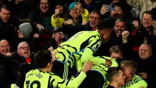 Месут Озил изящно потроллил Леонардо Ди Каприо