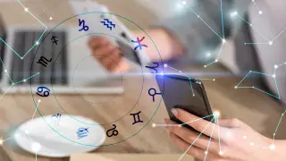 Гороскоп на сегодня: кого ждет дождь из денег, а кому не стоит тратиться