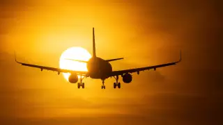 Стюардесса предупредила туристов о скрытой опасности на рейсах