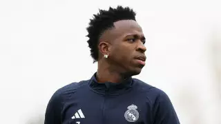 Игрока исключили из сборной после кражи футболки звезды "Реала"