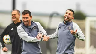 400 миллионов евро: Дэвид Бекхэм удивил фото с Лионелем Месси